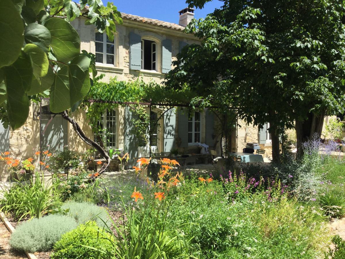 Mas De Rique Hotel Saint-Étienne-du-Grès Buitenkant foto